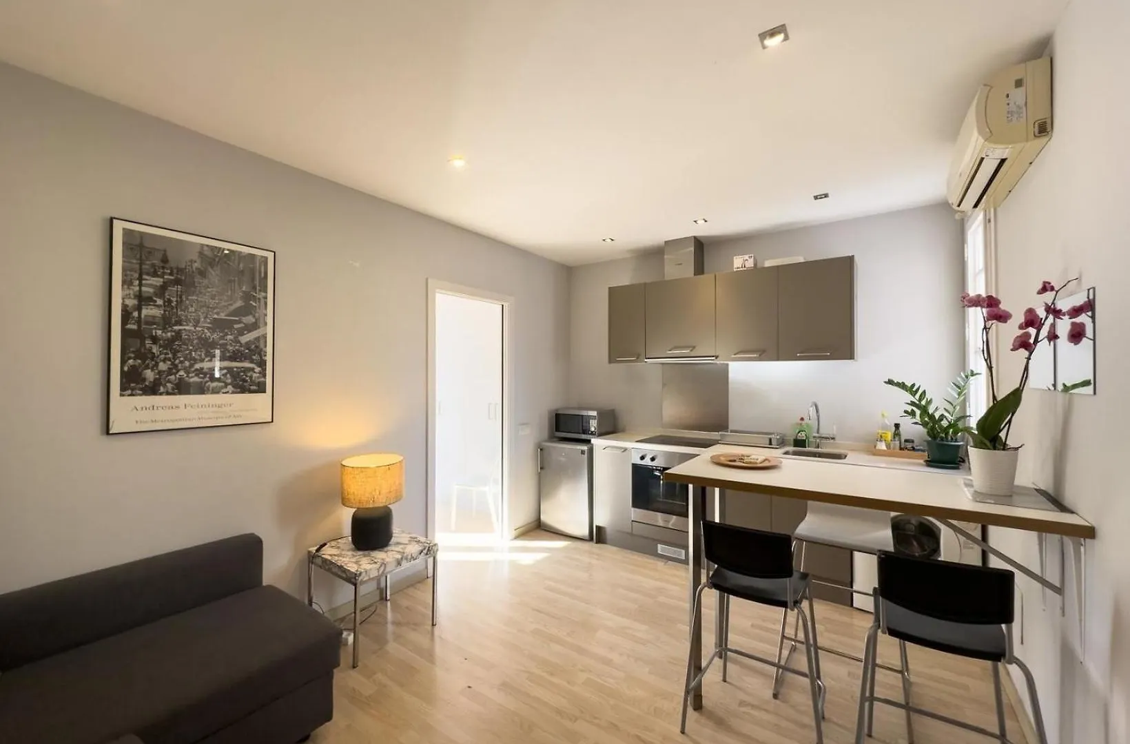 Apartment Ferienwohnung Fuer 3 Personen Ca 40 Qm In Barcelona-Gracia, Costa Brava Costa Del Maresme